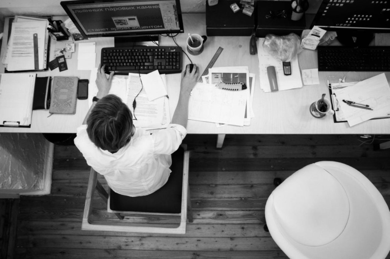 black-and-white-businessman-pexels-overtime