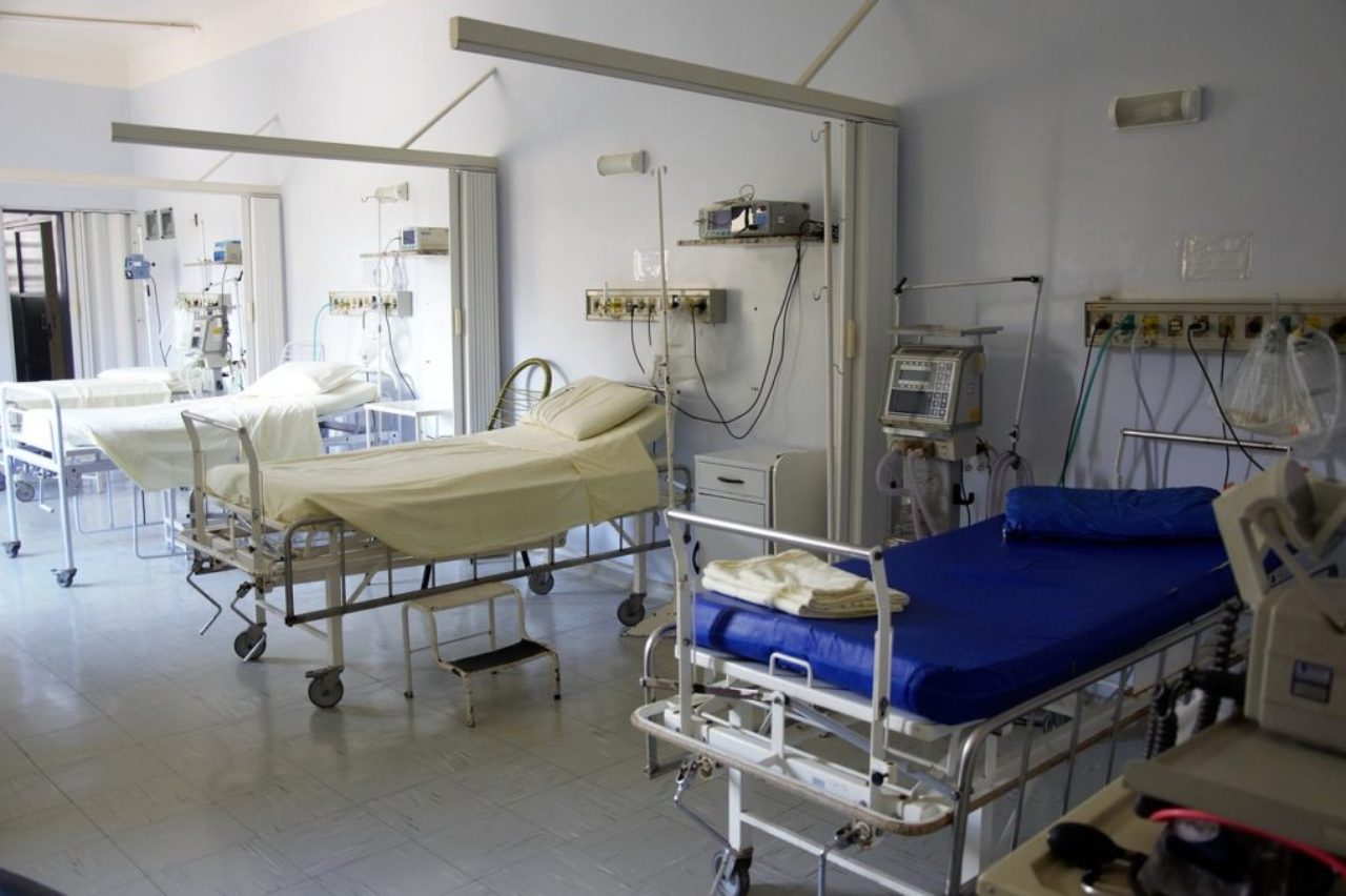 hospital-empty-patient-beds-1662222