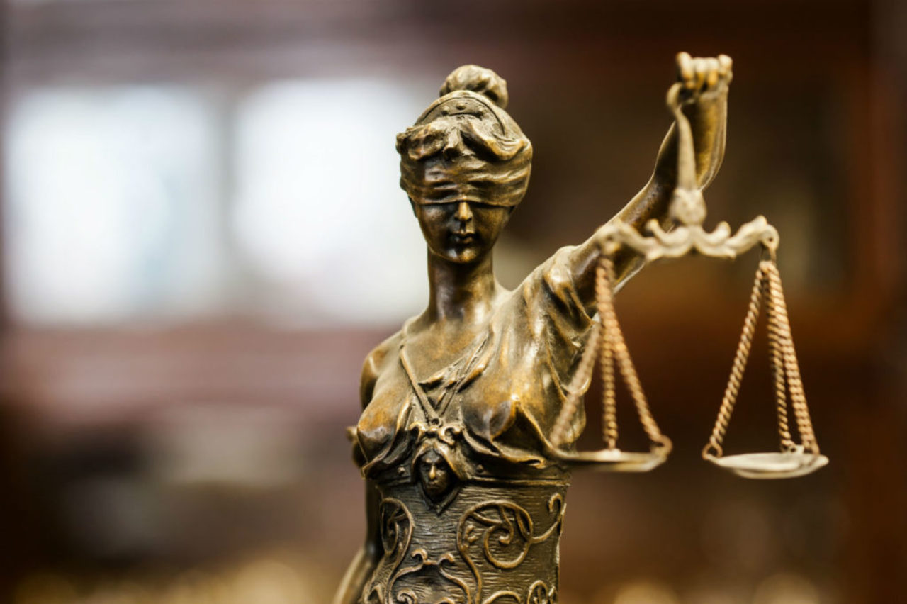 justice-scales-AdobeStock_104312641