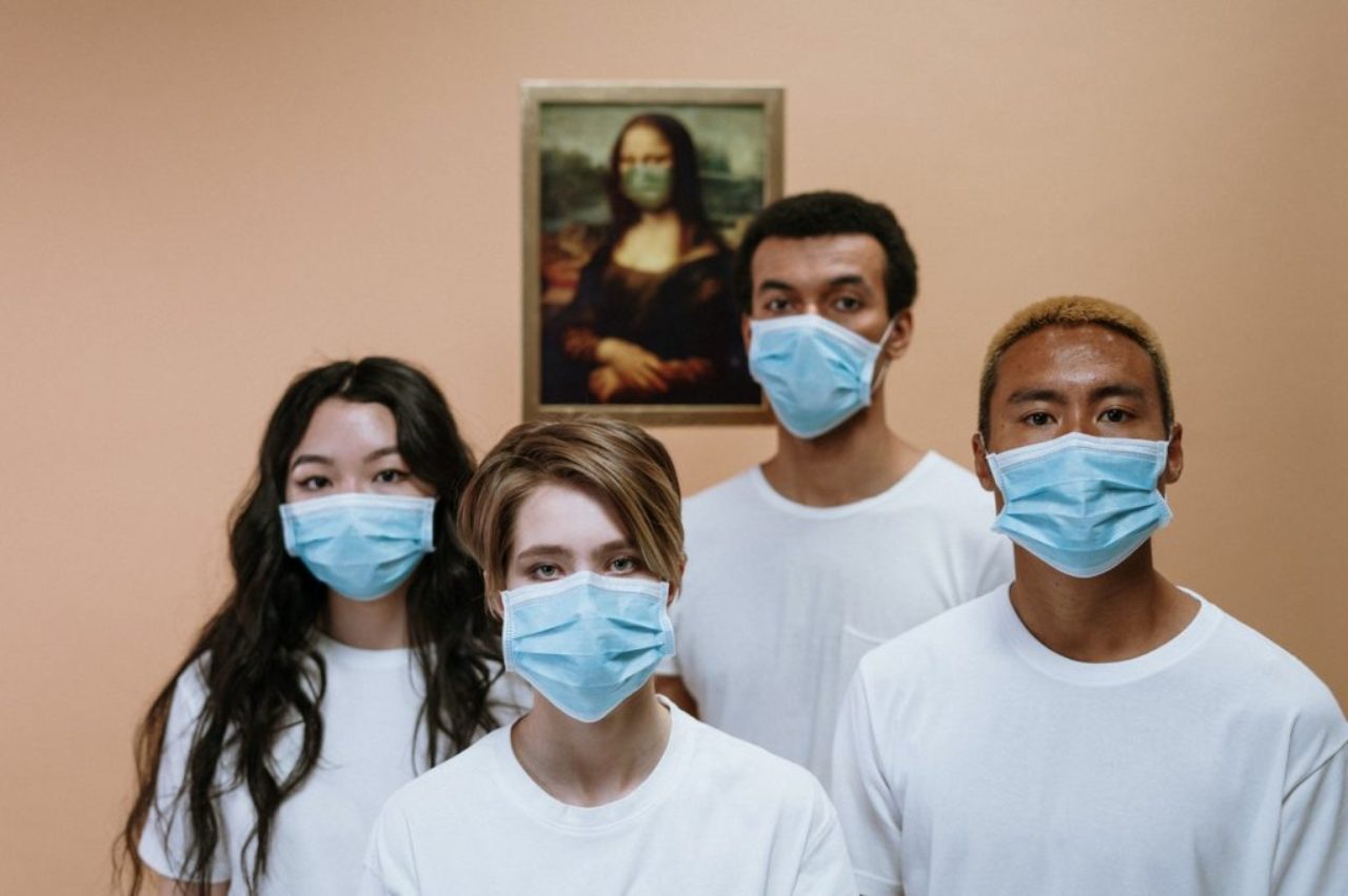 health-workers-wearing-face-mask-3957987