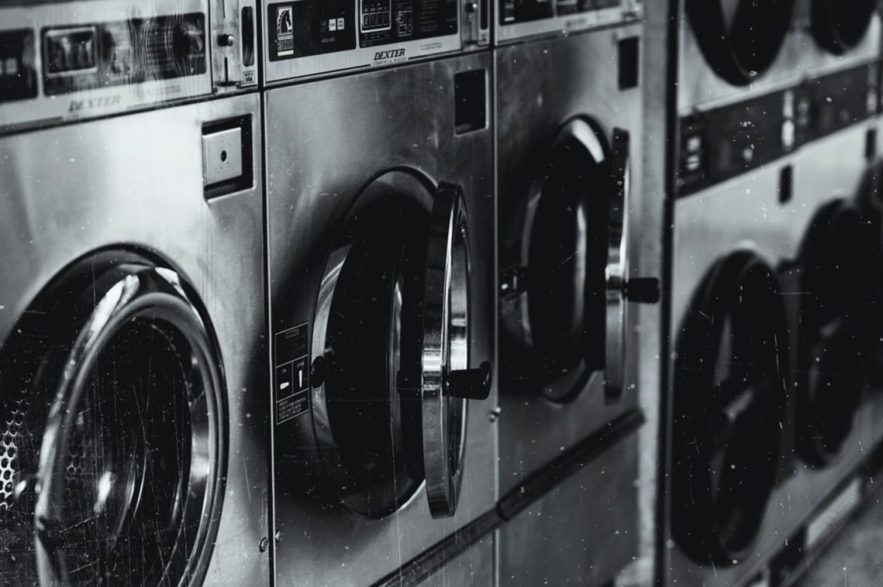 grayscale-photo-of-washing-machine